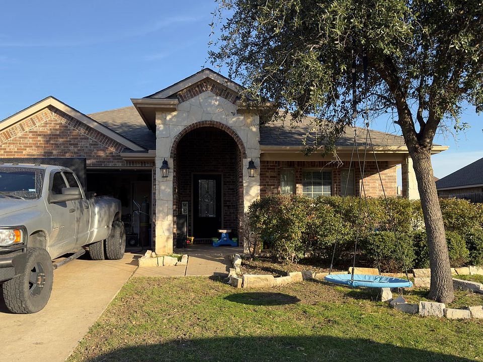 1st image of 310 San Jacinto Dr