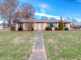 139 Bayberry Rd, Versailles, KY 40383