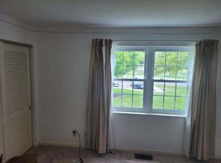 910 Kaler Ave APT B, Bucyrus, OH 44820