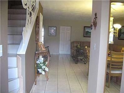 3rd image of 1354 W 71st St Unit 1354