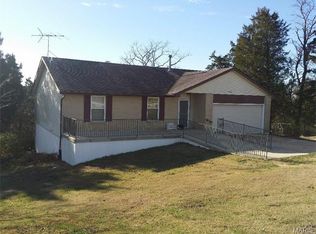 2434 Zagreb Rd, Pacific, MO 63069