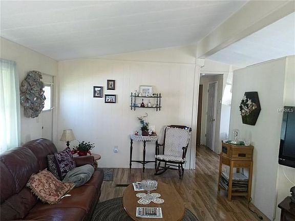 3rd image of 1226 SE 7th Ave