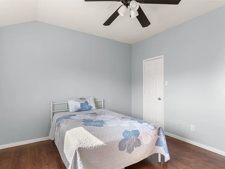 7419 Chathan Glen Ln — Photo 39