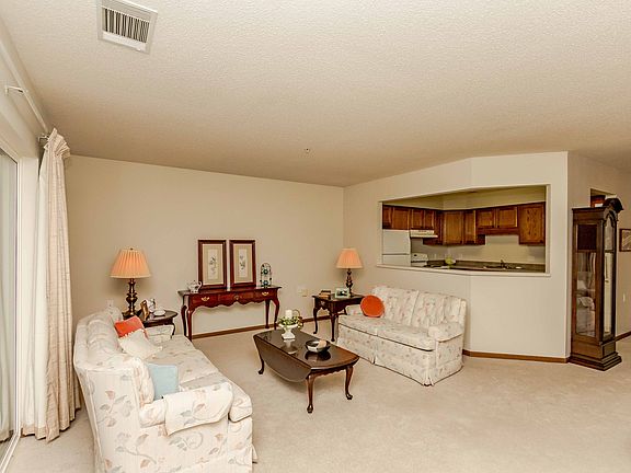 5th image of 1100 Adams St Unit 112