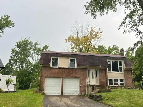 9 Dorchester Ct, Bolingbrook, IL 60440