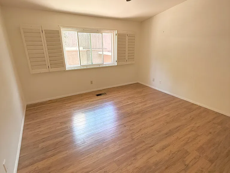 709 Bozanich Cir #B — Photo 14