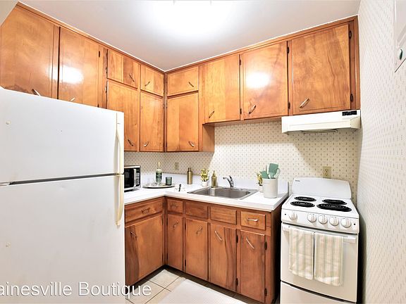 2nd image of 1820 NW 10th St #A
