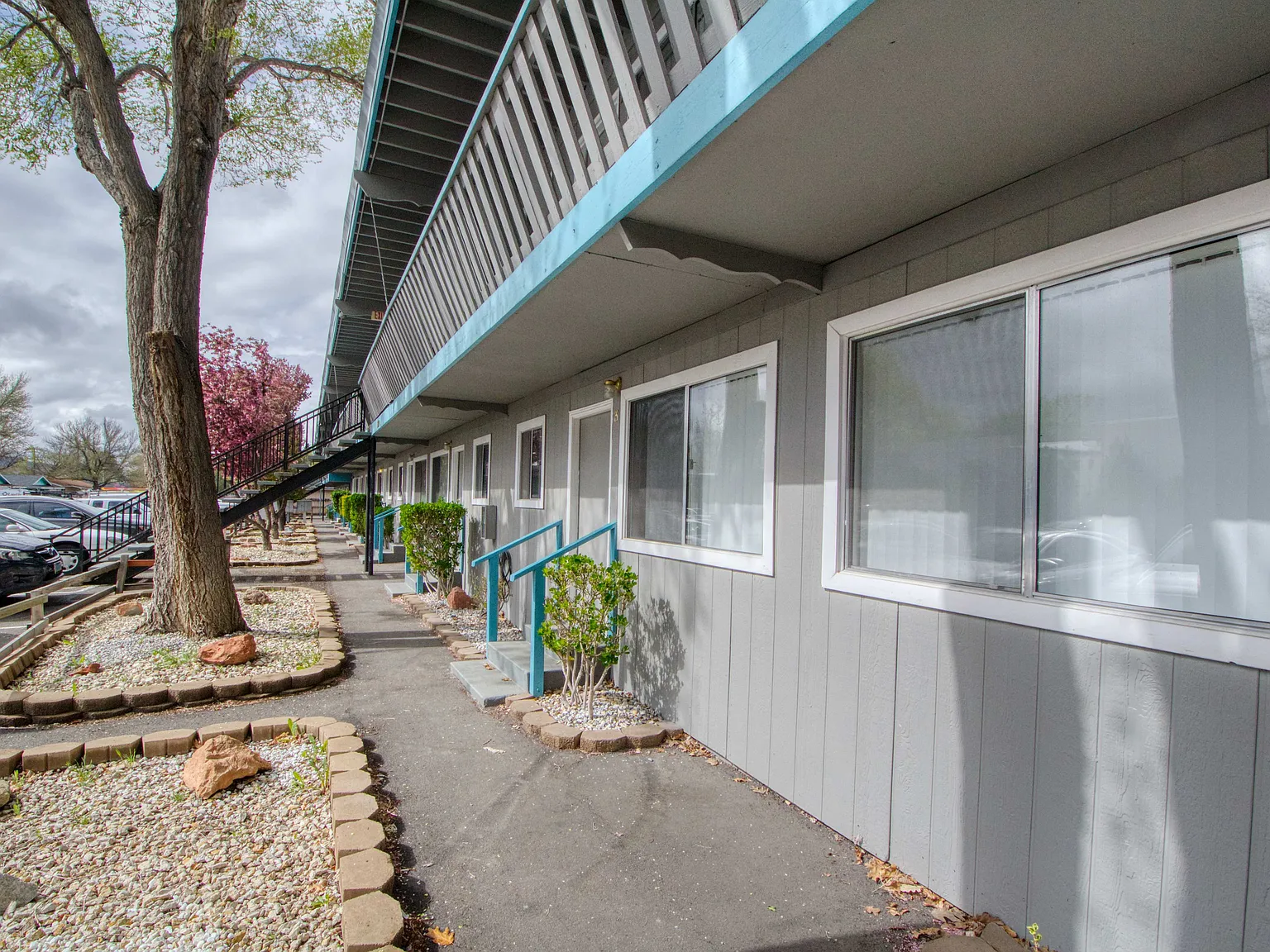 510 Country Village Dr — Photo 1