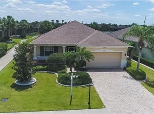 1006 Emerald Dunes Dr, Sun City Center, FL 33573
