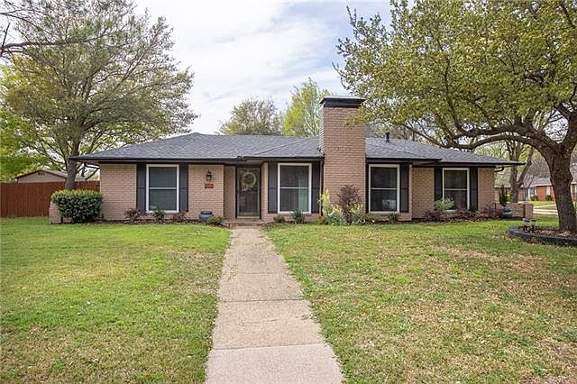 1st image of 200 Sagebrush Ln