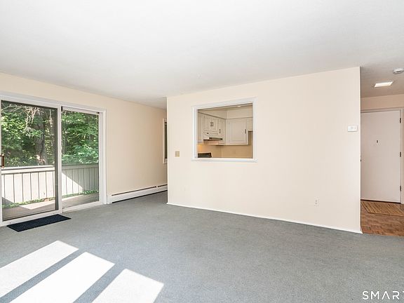 5th image of 11 Byrne Court #E1
