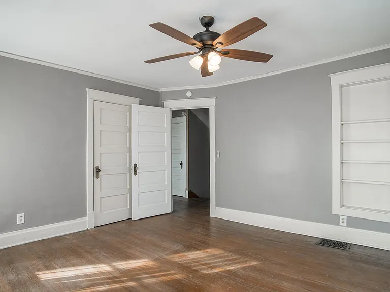 4228 Greenwood Pl — Photo 14