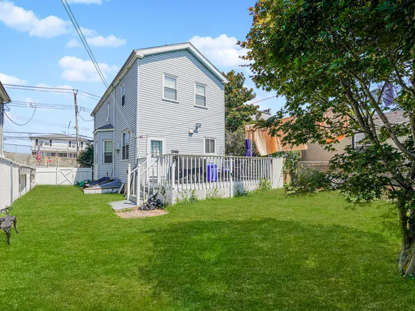 64 Chestnut Avenue image 26 of 27