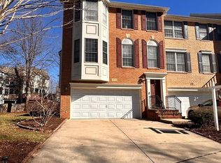 3979 Troon Ct, Fairfax, VA 22033
