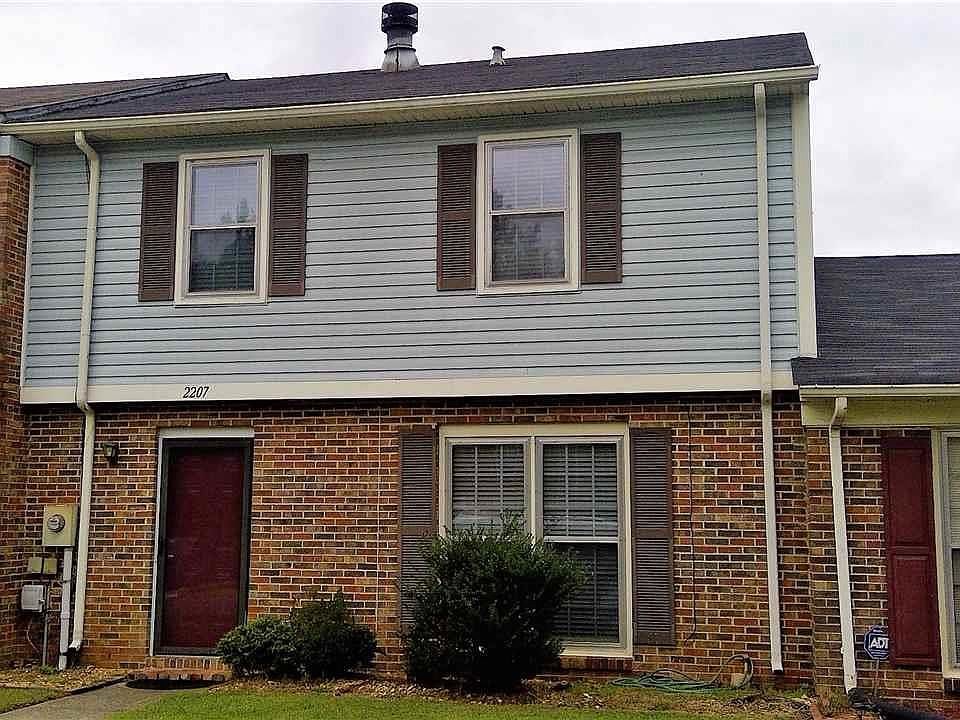 1st image of 2207 Westbury Ct SW