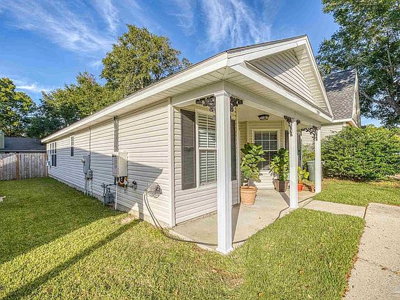 2nd image of 158 Wildflower Ln