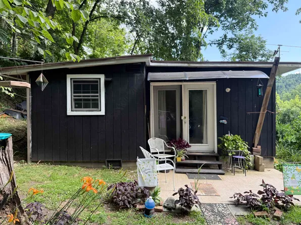 1666 County Road 31, Chesapeake, OH 45619