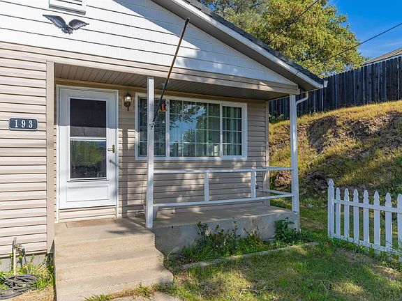 3rd image of 193 Sequoia Ave #193