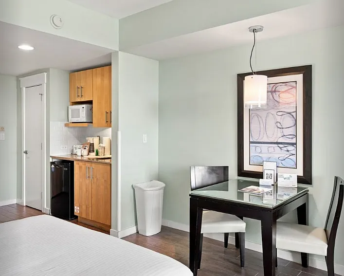 Studio, 445 sqft, $1,600 — Photo 2