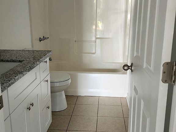 5th image of 225 Bayou Vista Dr #4