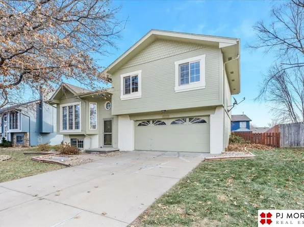 7909 S 151st Ave, Omaha, NE 68138