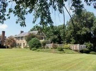 1004 E 9th Ave, Johnson City, TN 37601