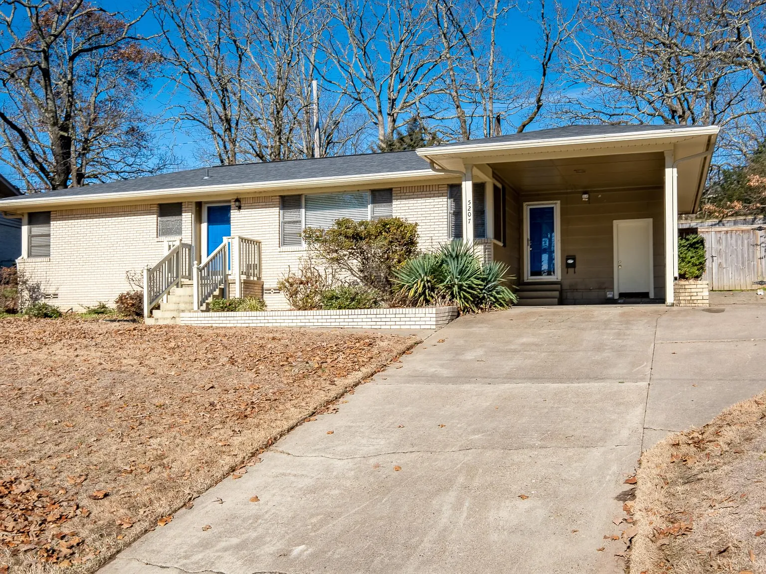 3 bed, 1286 sqft, $1,350 — Photo 1