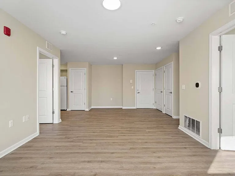 Edison Crossing LP — Photo 17