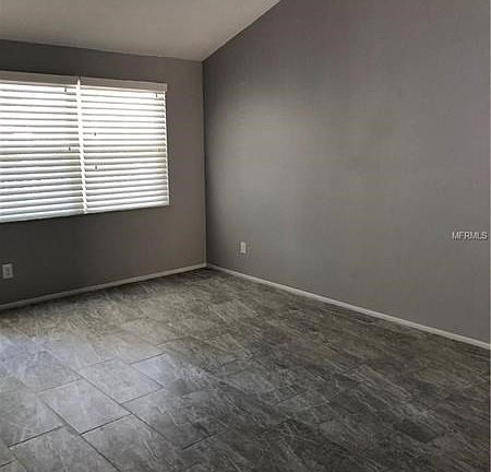 4th image of 10103 Singing Oaks Ct