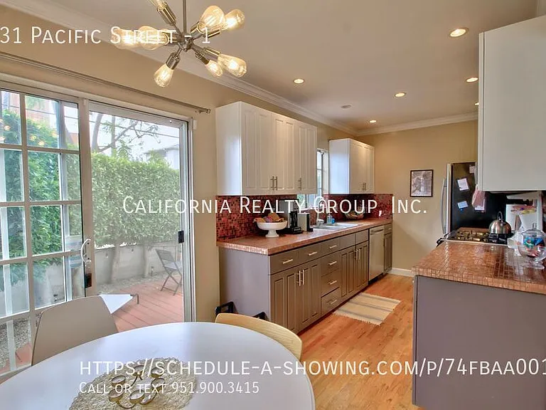 631 Pacific St #1 — Photo 8