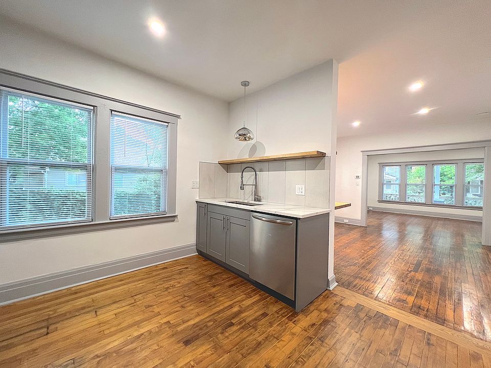 1st image of 3761 Maxwell St #3761