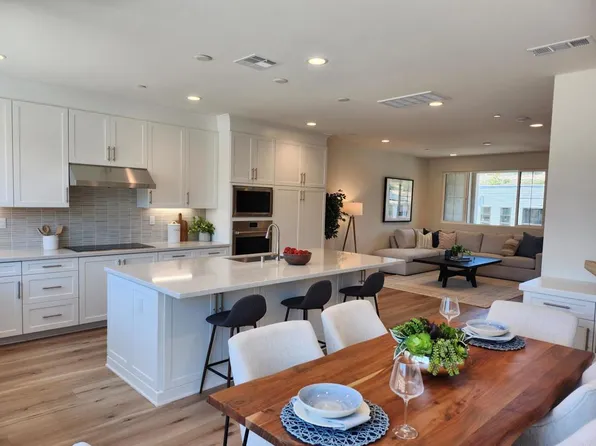 4884 Parsley Ln, Carlsbad, CA 92008