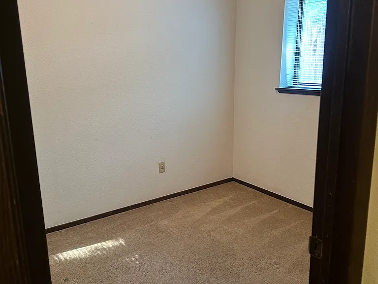 300 N Pacific St #1 — Photo 17