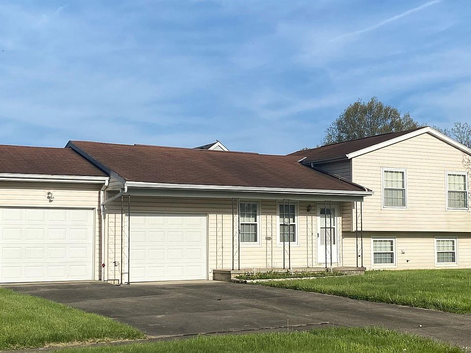 1st image of 102 Capital Ct
