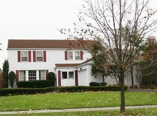 3126 Somerset Dr, Shaker Heights, OH 44122