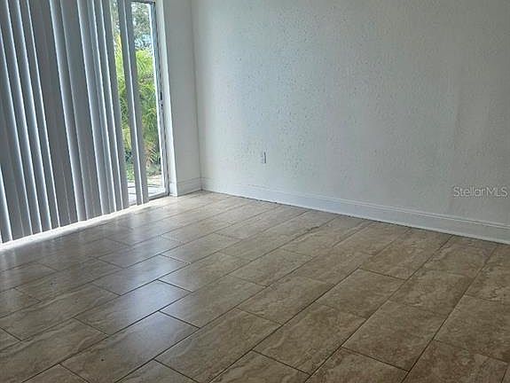 2nd image of 11 Golfview Rd