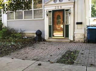 328 W Park Ave, Aurora, IL 60506