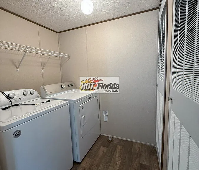 1357 Sparrow Rd — Photo 14