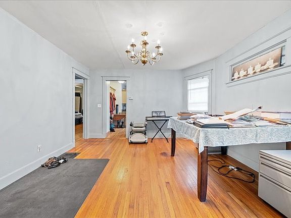 4th image of 63 Lathrop Ave