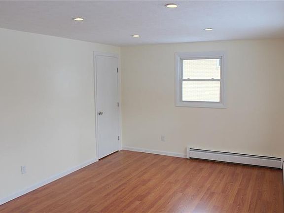4th image of 436 Vista Dr