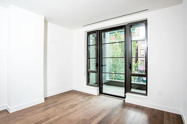 Rented by R New York | media 22