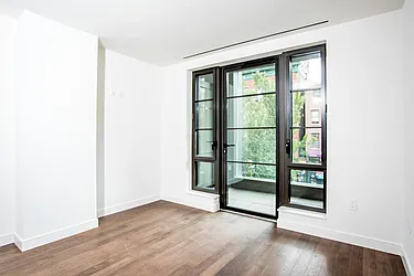 Rented by R New York