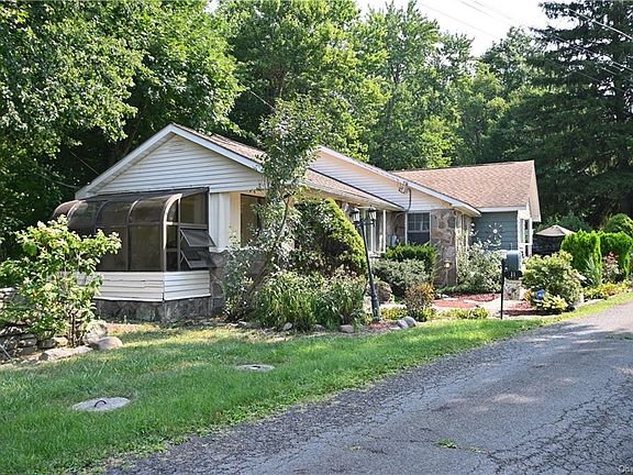 3rd image of 11 Serenity Ln