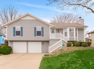 1300 NE Magnolia St, Lees Summit, MO 64086