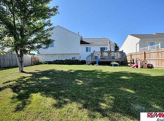 4th image of 15812 Cottonwood Ave