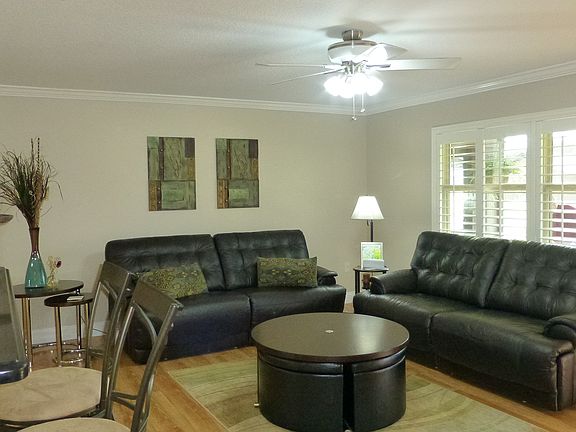 2nd image of 605 Pine Tree Circle Dr