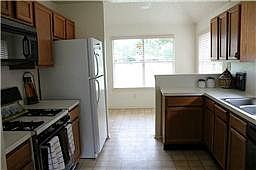 5th image of 2907 S Peach Hollow Cir