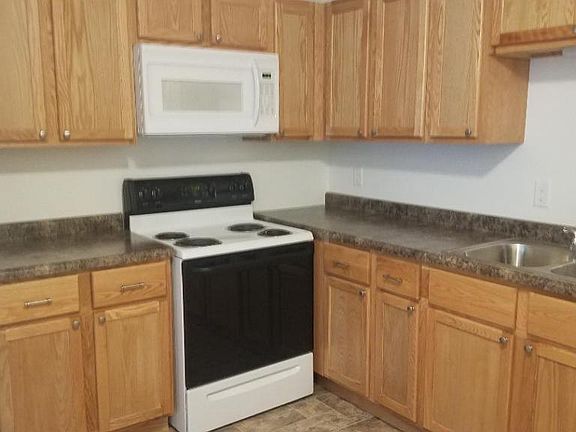 3rd image of 202 S Paw Paw St #8