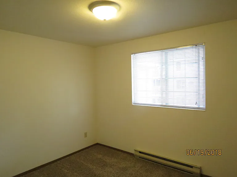 Hart Terrace Apartments — Photo 17