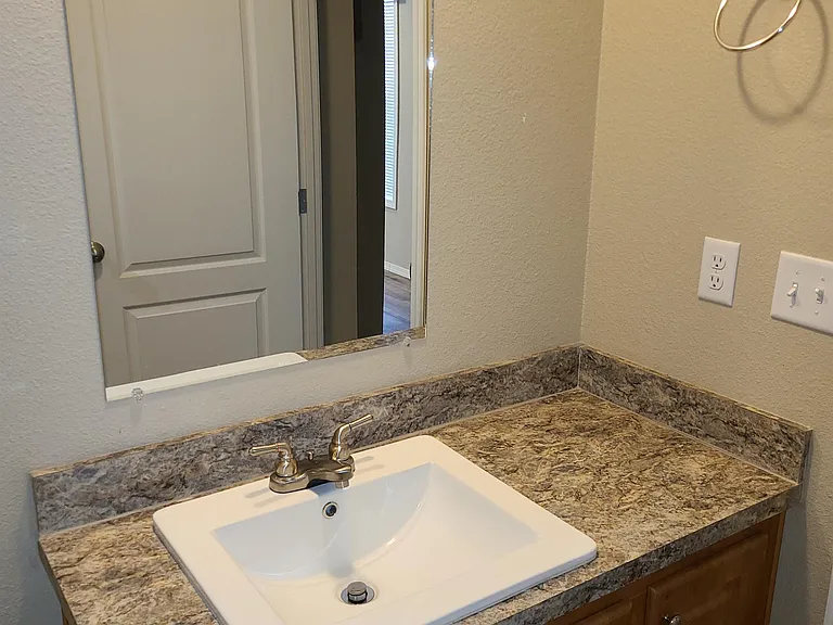 Ponderosa Rental Homes-LaPine, OR — Photo 4